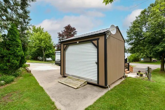 $104,900 | W4945 County Rd ES, Unit 157, Sugar Creek, WI 53121