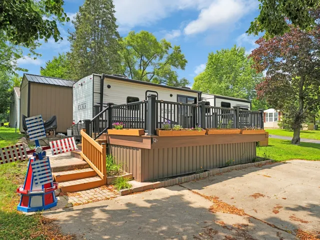 $104,900 | W4945 County Rd ES, Unit 157, Sugar Creek, WI 53121