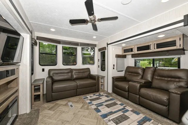 $104,900 | W4945 County Rd ES, Unit 157, Sugar Creek, WI 53121