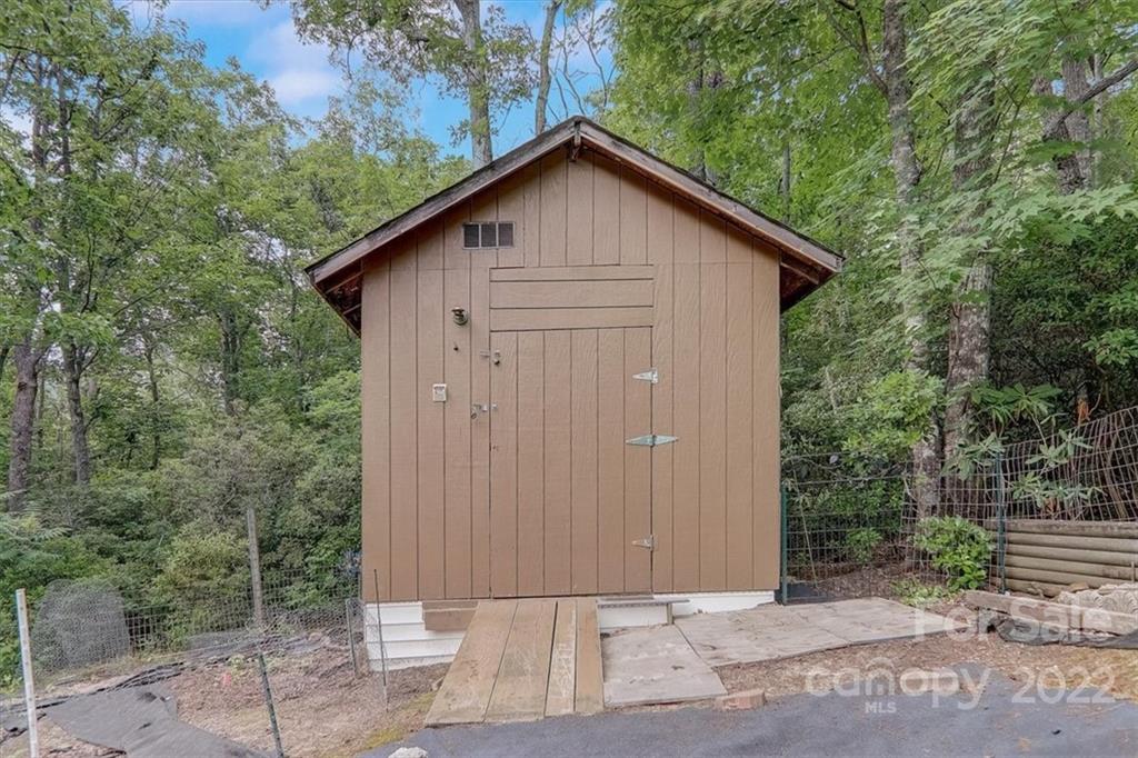 15 Hunter Road Fairview, NC 28730 - Photo 46 of 48 Gallery Image 46