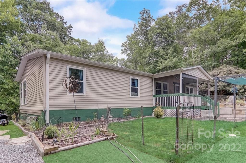 15 Hunter Road Fairview, NC 28730 - Photo 5 of 48 Gallery Image 5