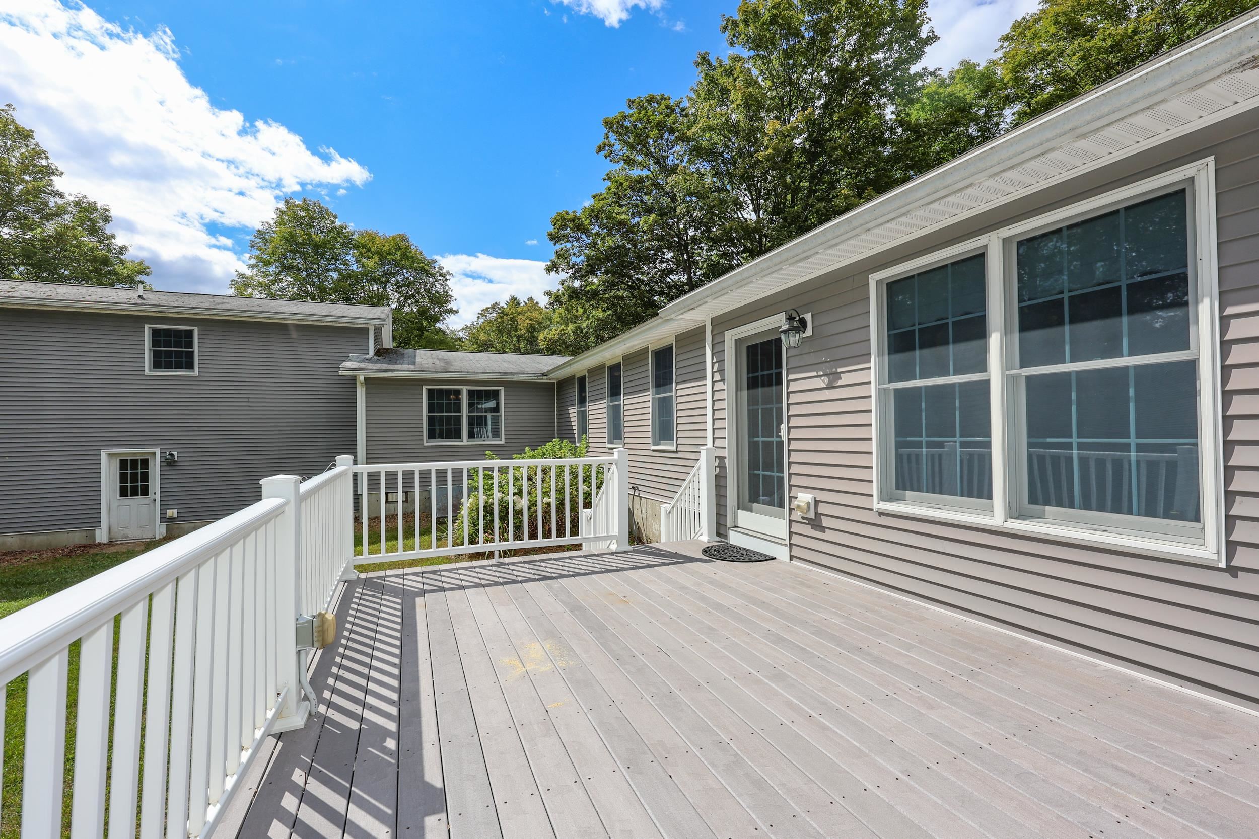 55 Holbrook Hill Road Bedford, NH 03110 - Photo 5 of 43