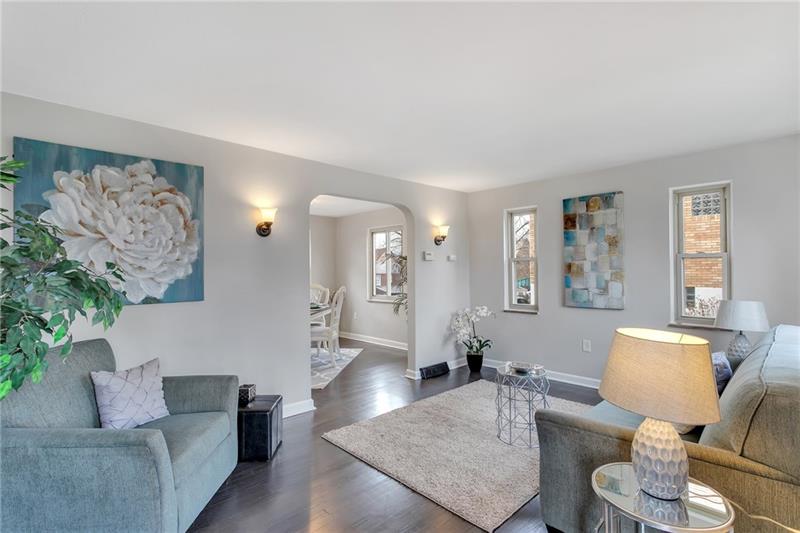 3320 Willett Road Pittsburgh, PA 15227 - Photo 2 of 19 Gallery Image 2