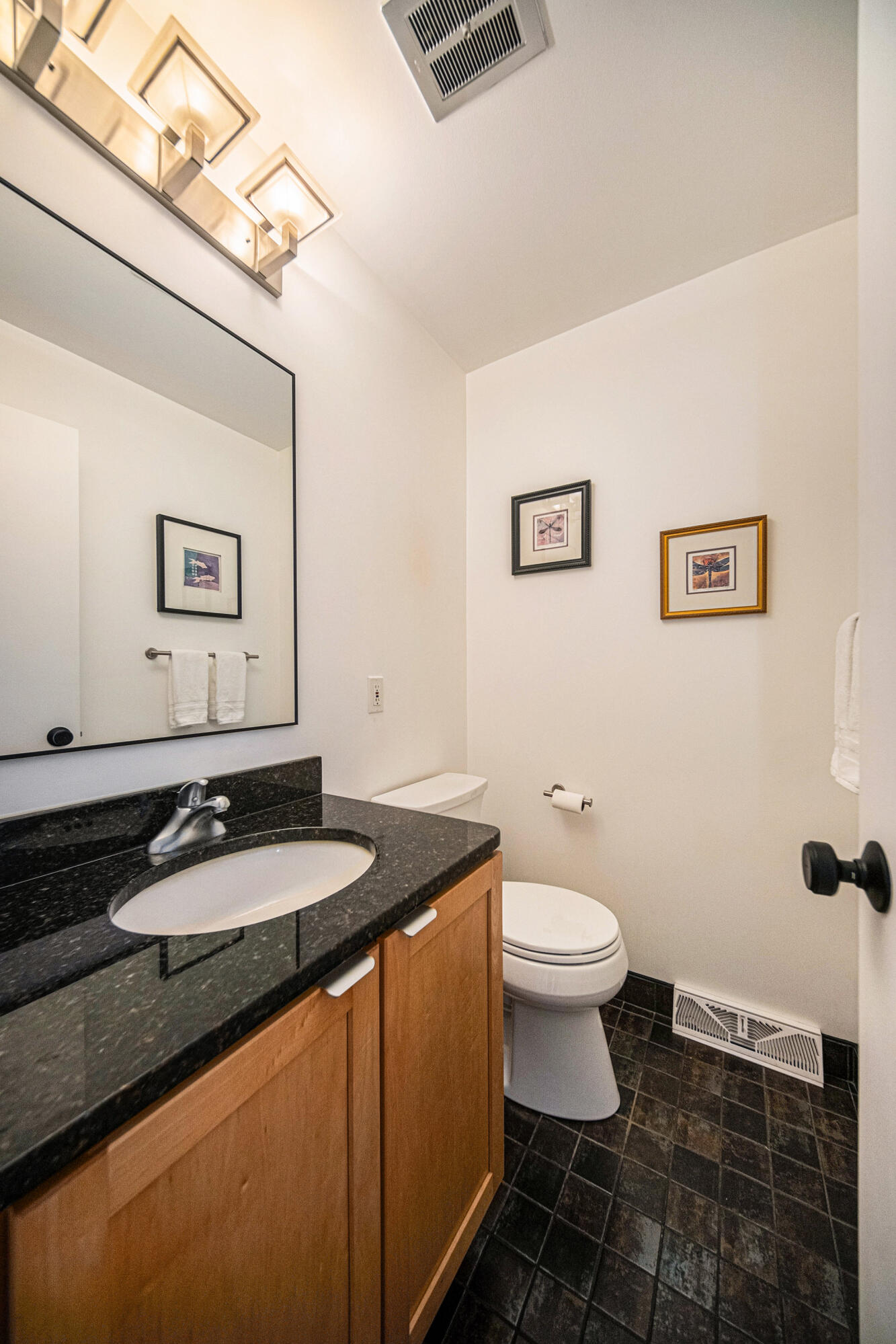 3075 Hunting Valley Road Ann Arbor, MI 48104 - Photo 16 of 60 021_sbp_18_105