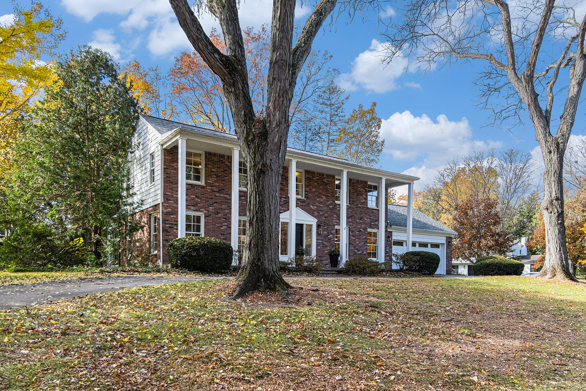 3075 Hunting Valley Road Ann Arbor, MI 48104 - Photo 4 of 60 004_sbp_94_433