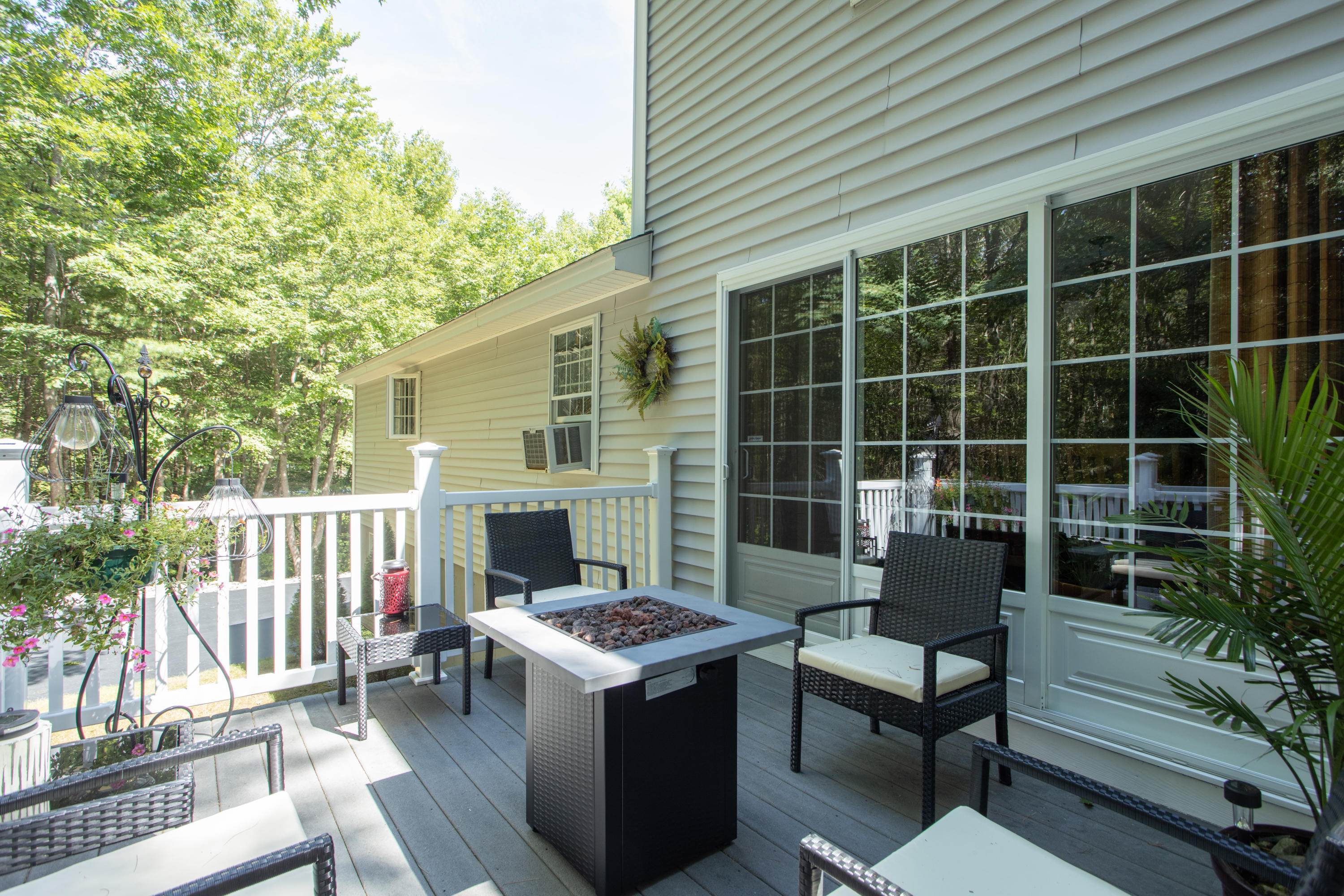 522 Pool Street Biddeford, ME 04005 - Photo 34 of 48 Backyard deck