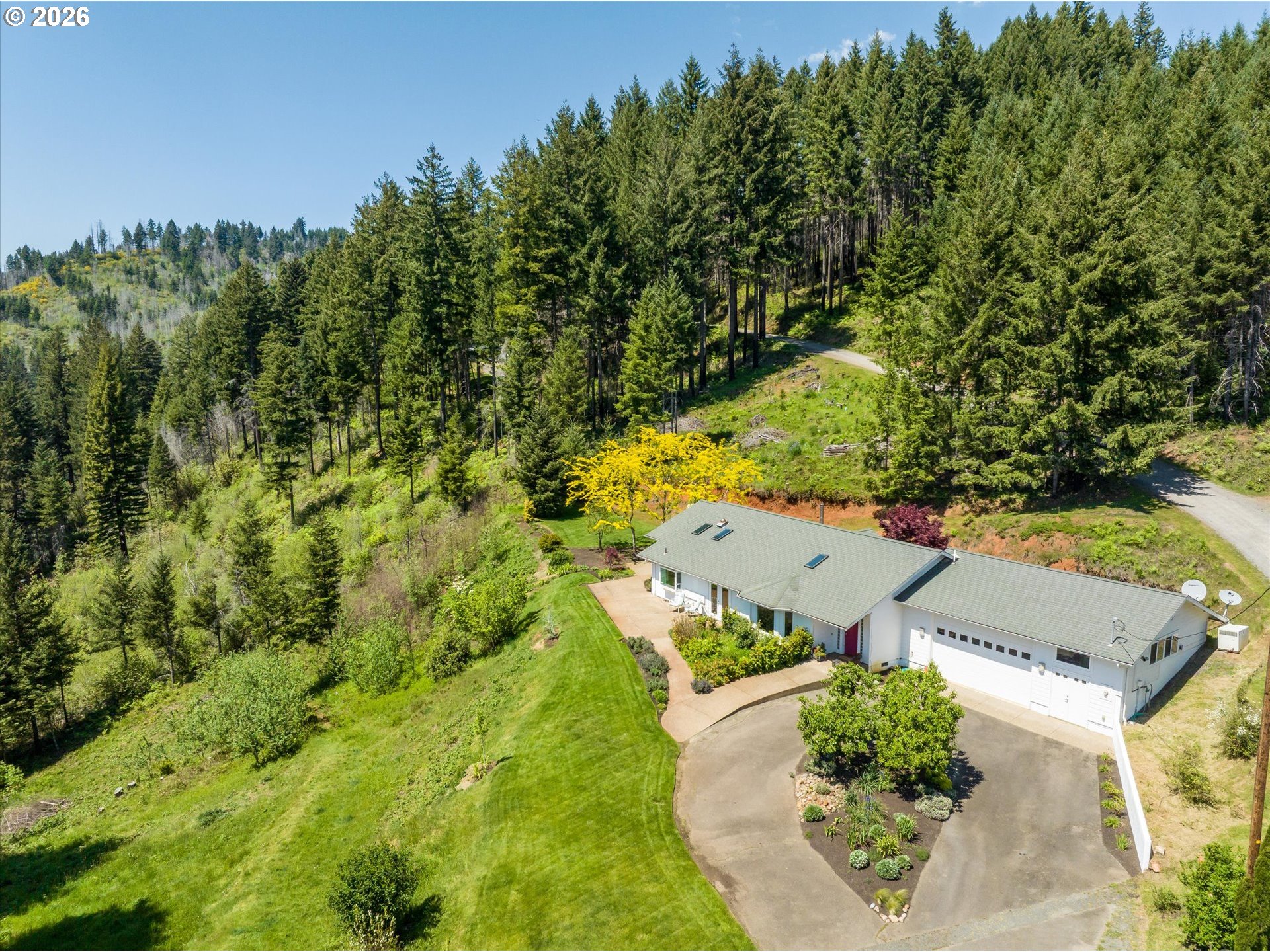 45947 North Gate Creek Road Vida, OR 97488 - Photo 2 of 48