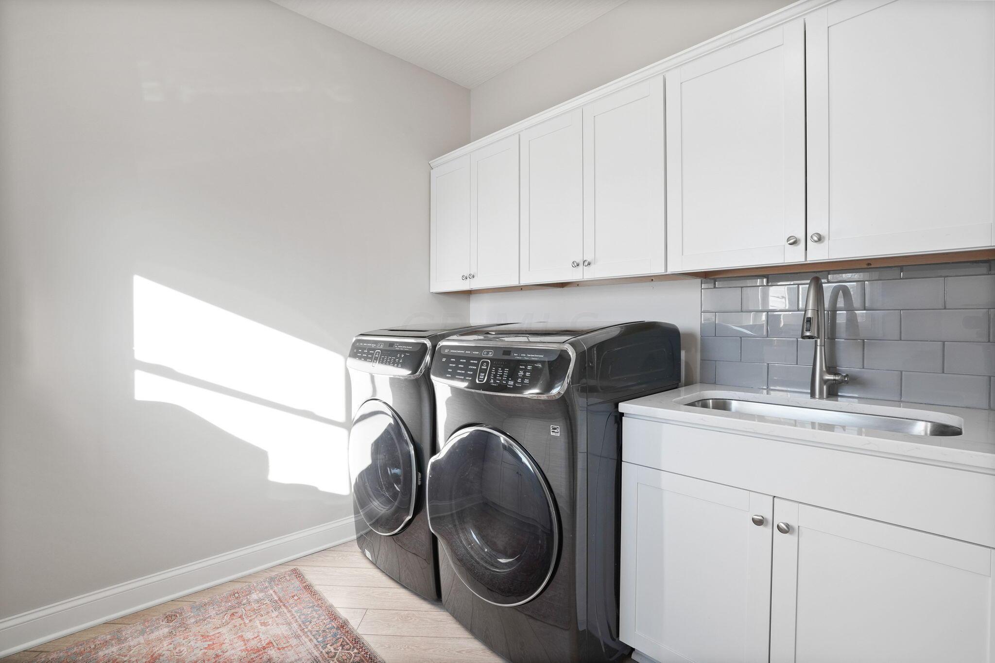 5401 Green Cook Road New Albany, OH 43054 - Photo 33 of 107 1st Floor Laundry Room