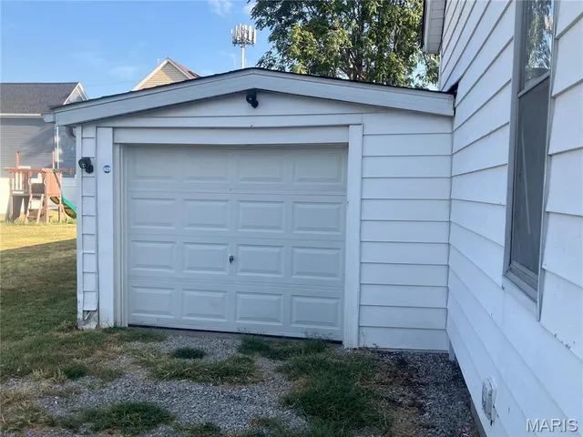 $1,250 | 115 North Vine Street, O'Fallon, IL 62269