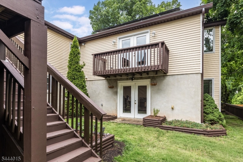 373 Orange Road Montclair, NJ 07042 - Photo 32 of 40