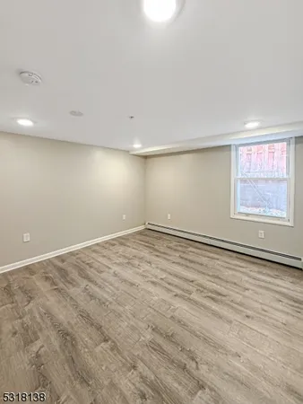 $2,000 | 319 14th Avenue, Newark, NJ 07103