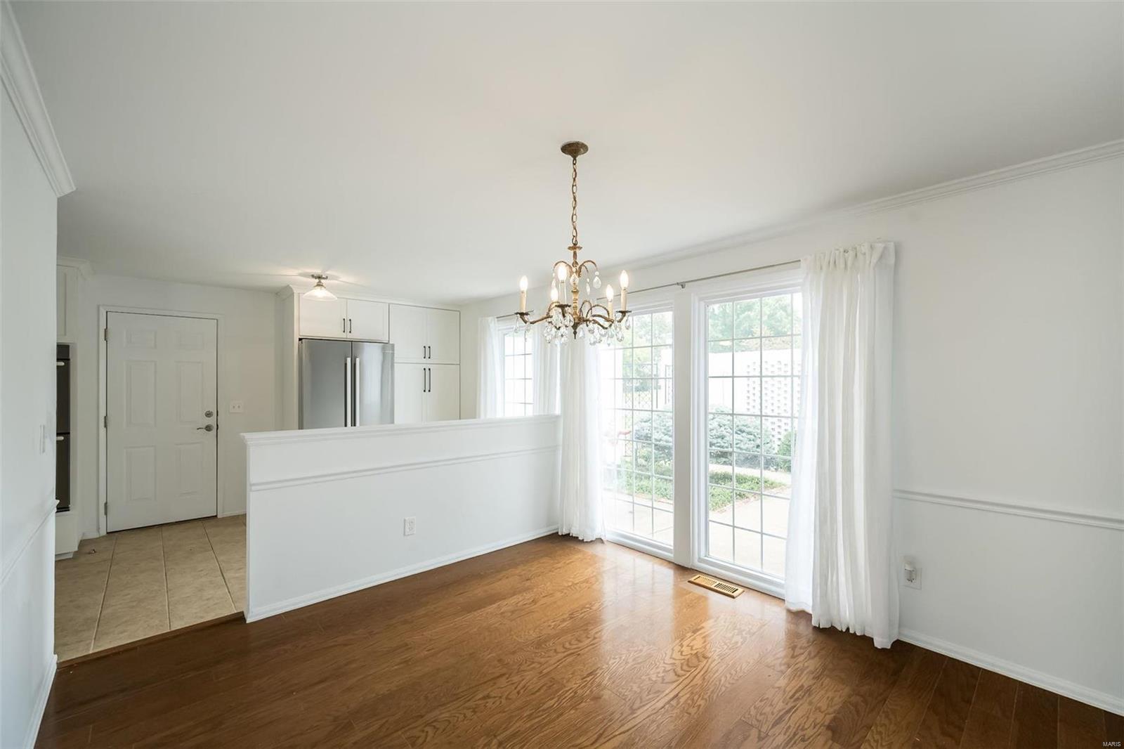 369 Greenmore Drive Ballwin, MO 63011 - Photo 13 of 30