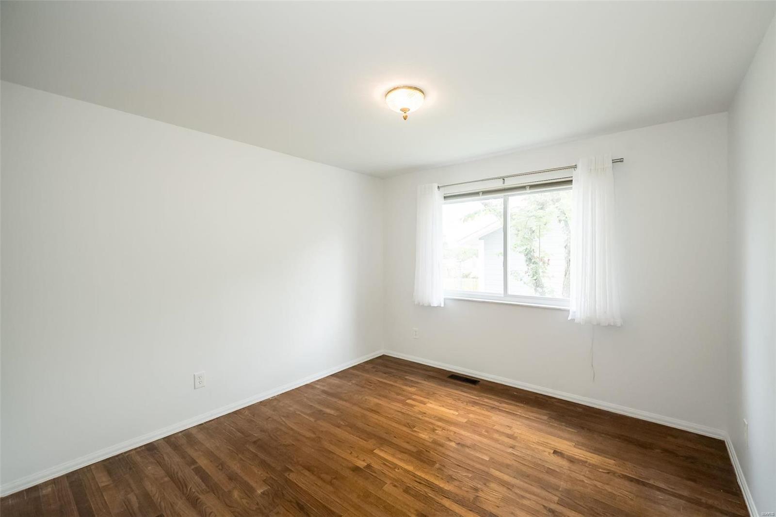 369 Greenmore Drive Ballwin, MO 63011 - Photo 19 of 30