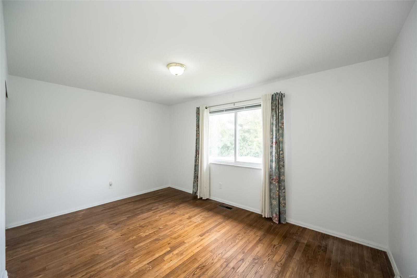 369 Greenmore Drive Ballwin, MO 63011 - Photo 20 of 30