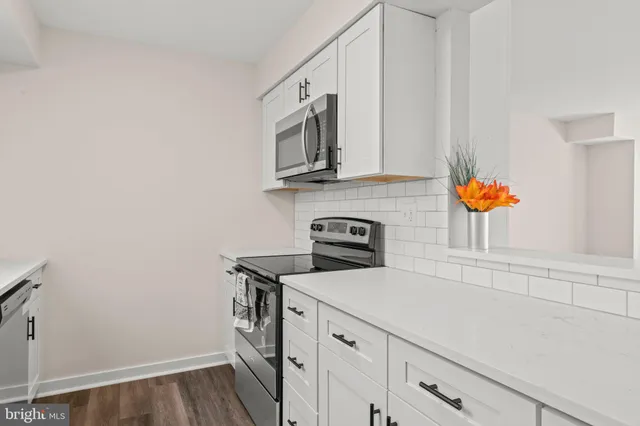 $2,300 | 1210 Thackery Court, Sicklerville, NJ 08081