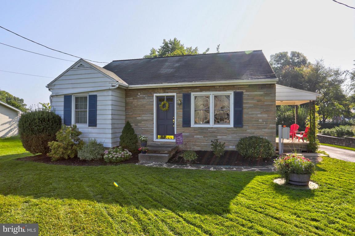 21 Quarry Road Leola, PA 17540 - Photo 1 of 22 Gallery Image 1