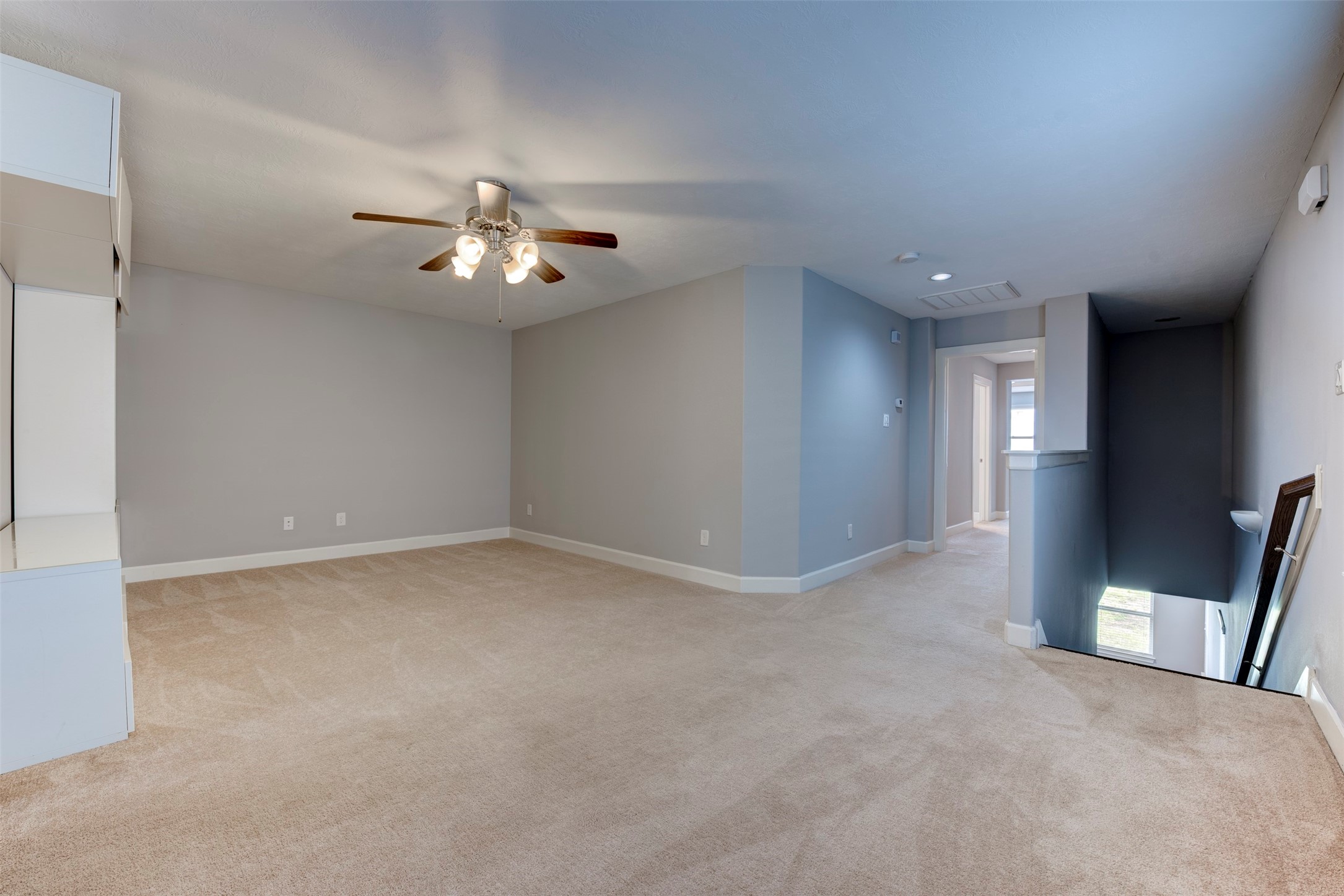 1811 Wichita Street, Unit A Houston, TX 77004 - Photo 14 of 36 a view of an empty room with a window