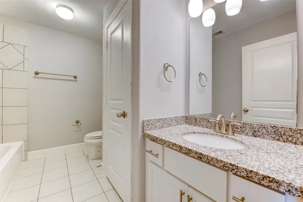 $2,950 | 1811 Wichita Street, Unit A, Houston, TX 77004