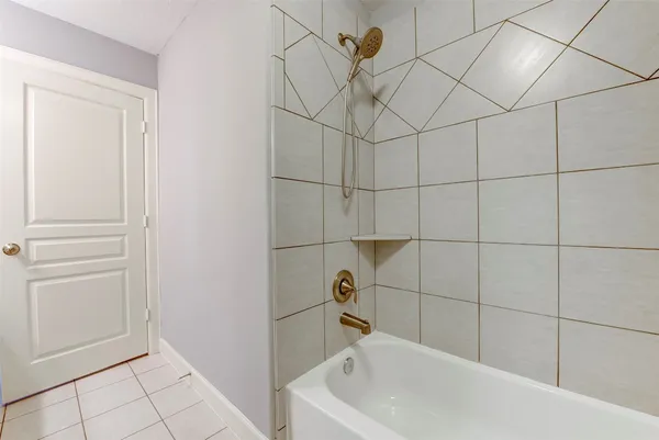 $2,950 | 1811 Wichita Street, Unit A, Houston, TX 77004