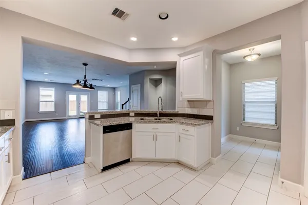 $2,950 | 1811 Wichita Street, Unit A, Houston, TX 77004