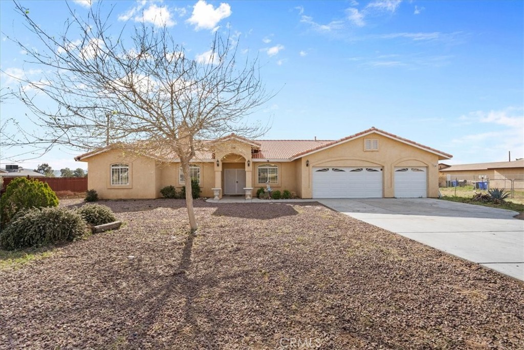15833 Sago Road Apple Valley, CA 92307 - Photo 3 of 31