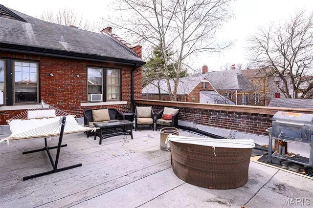 $750,000 | 5001 Pernod Avenue, St. Louis, MO 63139