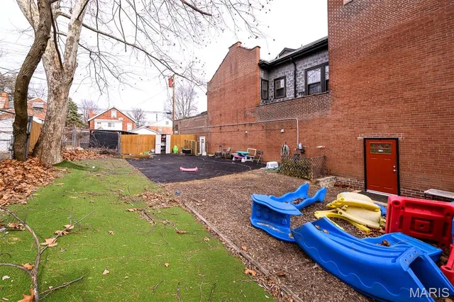 $750,000 | 5001 Pernod Avenue, St. Louis, MO 63139