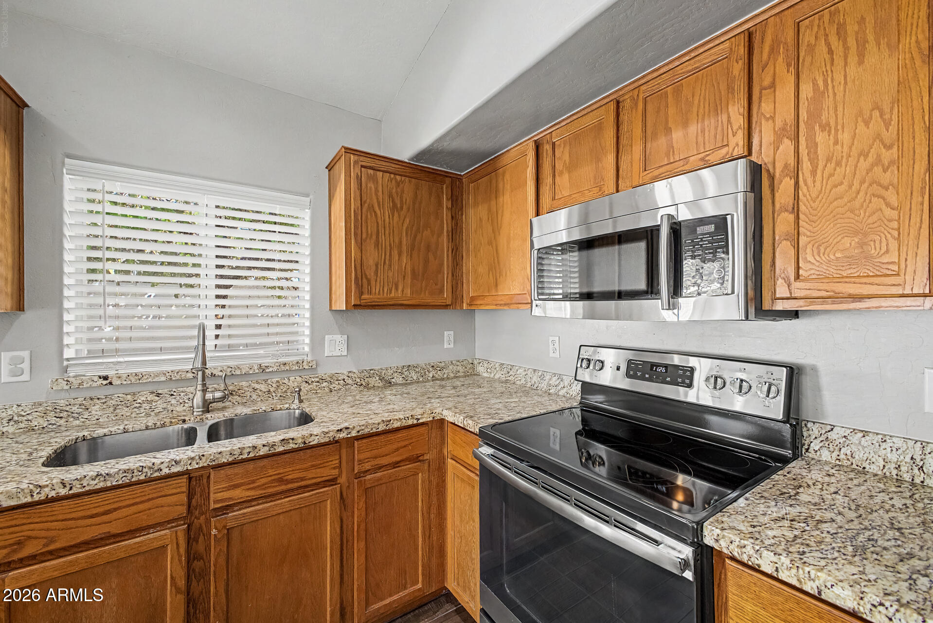 1321 North Malibu Lane Gilbert, AZ 85234 - Photo 9 of 27 13 Malibu