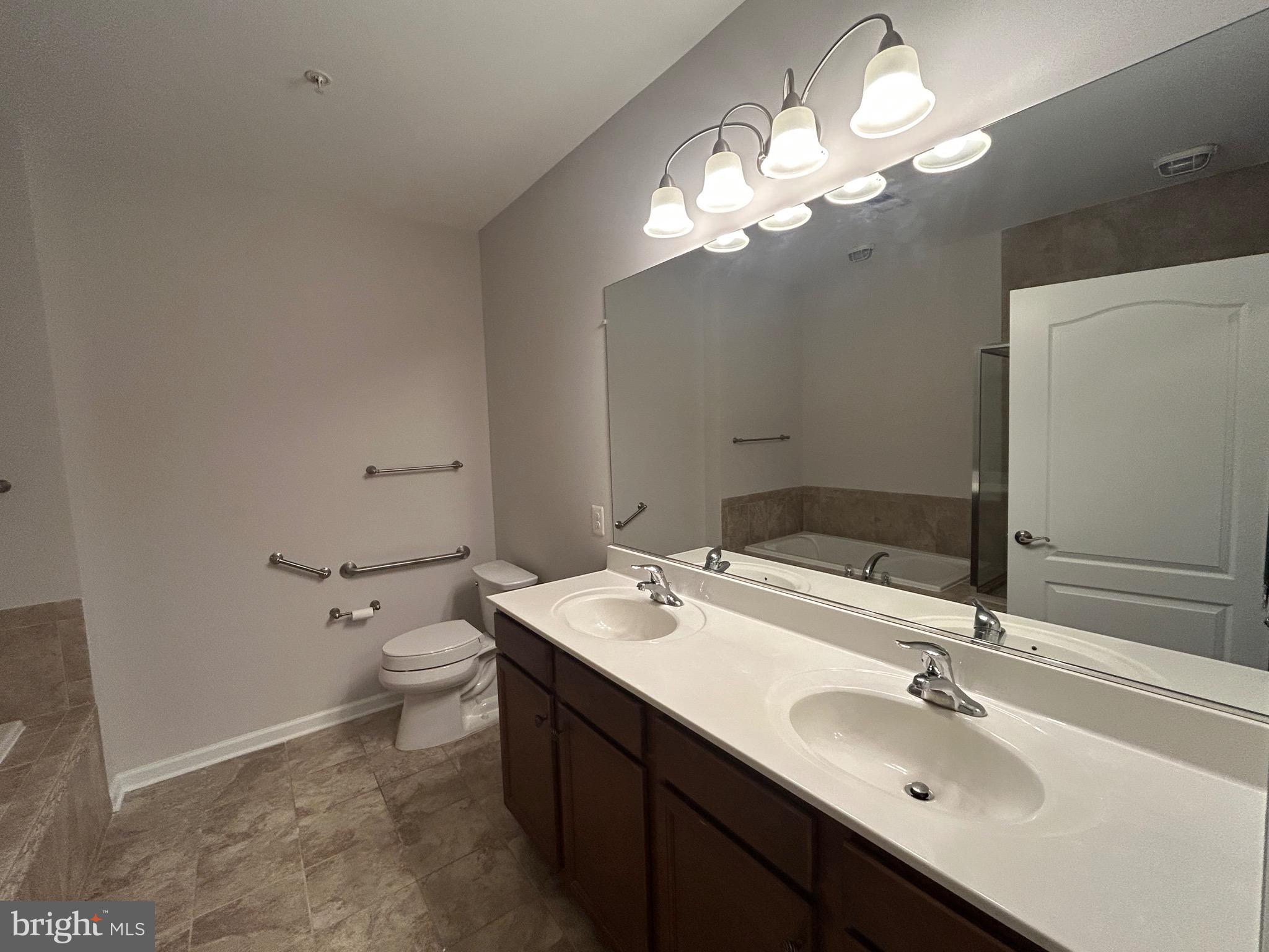 1406 Wigeon Way, Unit 306 Gambrills, MD 21054 - Photo 19 of 32 Primary Bathroom