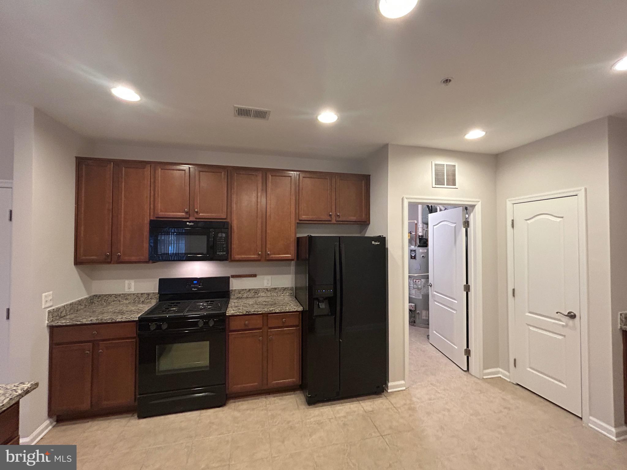 1406 Wigeon Way, Unit 306 Gambrills, MD 21054 - Photo 6 of 32 Kitchen