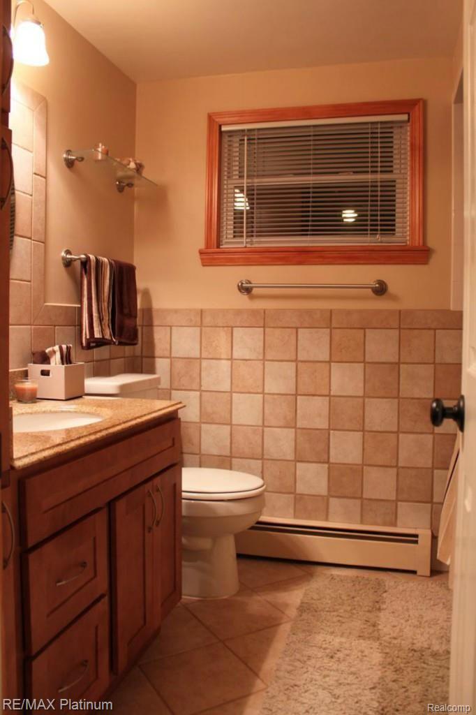 4162 Lahring Road Linden, MI 48451 - Photo 14 of 19 Beautifully Updated Bathroom