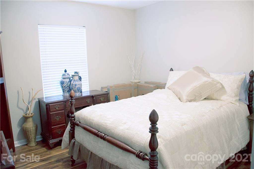 13415 Philip Michael Road Huntersville, NC 28078 - Photo 25 of 30 a close up of a table