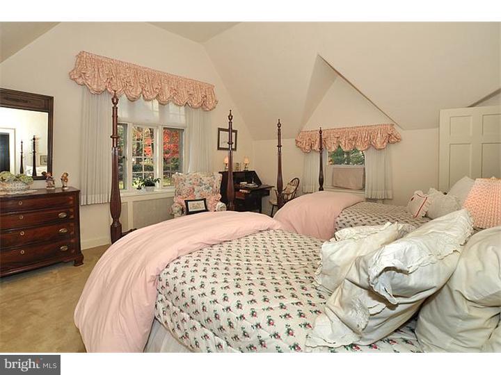 1205 Barrowdale Road Rydal, PA 19046 - Photo 14 of 24 Master Bedroom