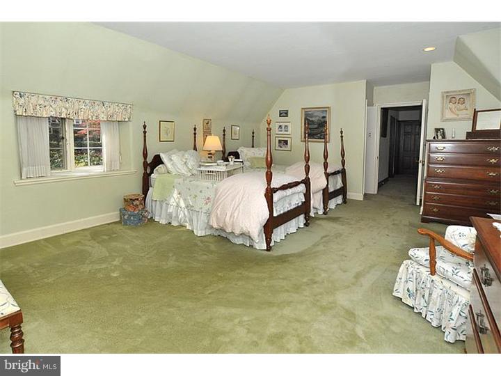 1205 Barrowdale Road Rydal, PA 19046 - Photo 16 of 24 Master Bedroom