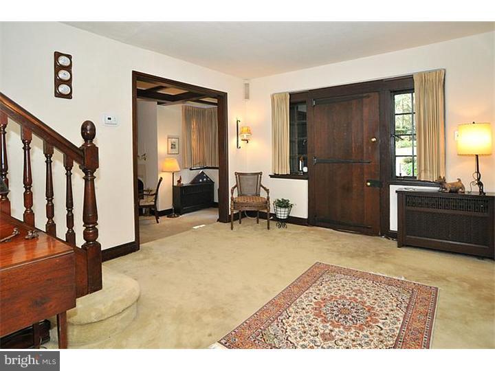 1205 Barrowdale Road Rydal, PA 19046 - Photo 3 of 24 Foyer