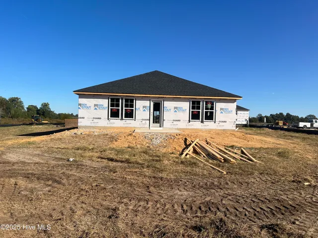 $279,950 | 265 Buggy Top Lane, Roseboro, NC 28382