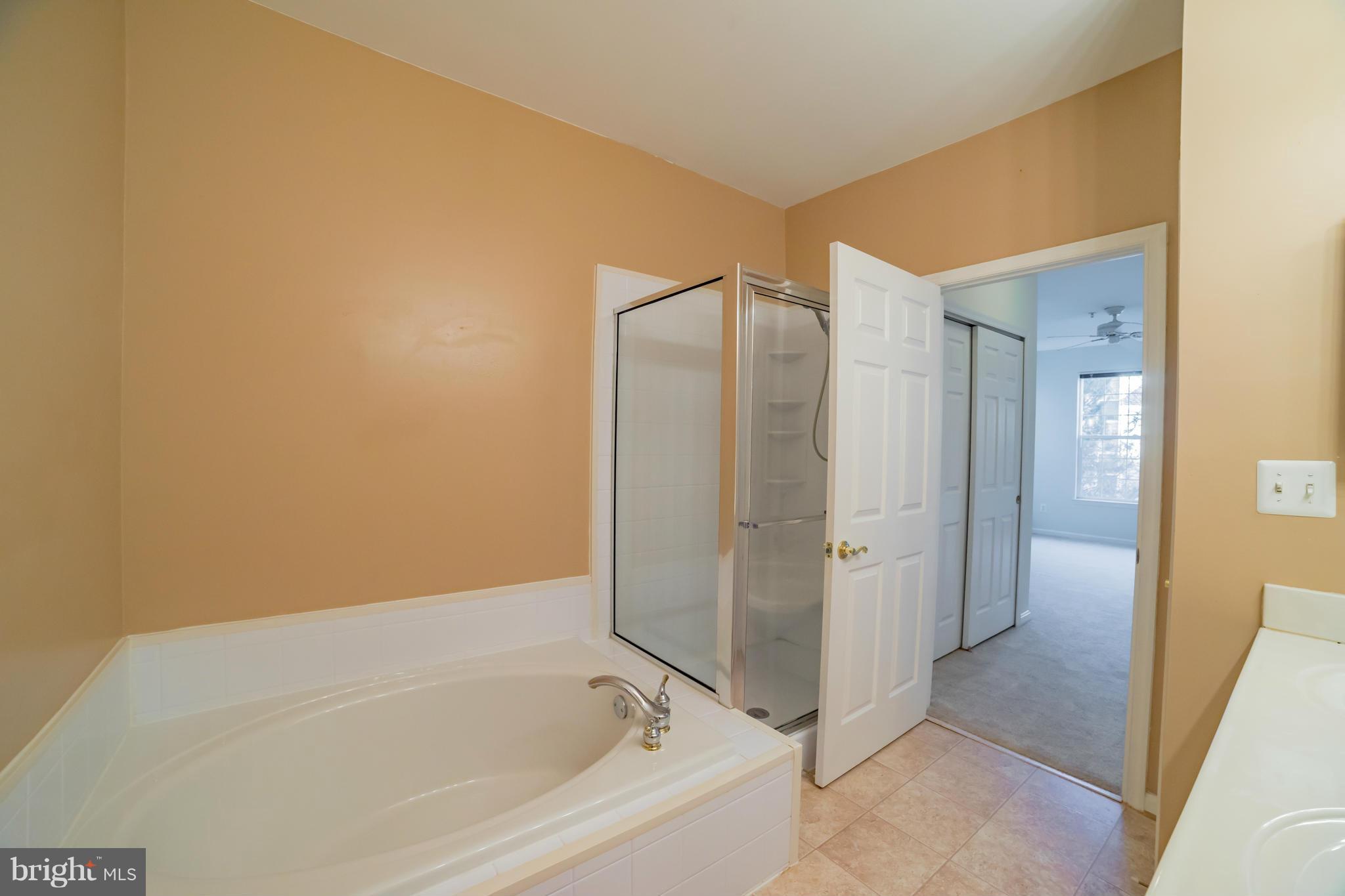 12705 Found Stone Road, Unit 7202 Germantown, MD 20876 - Photo 18 of 30 Bath