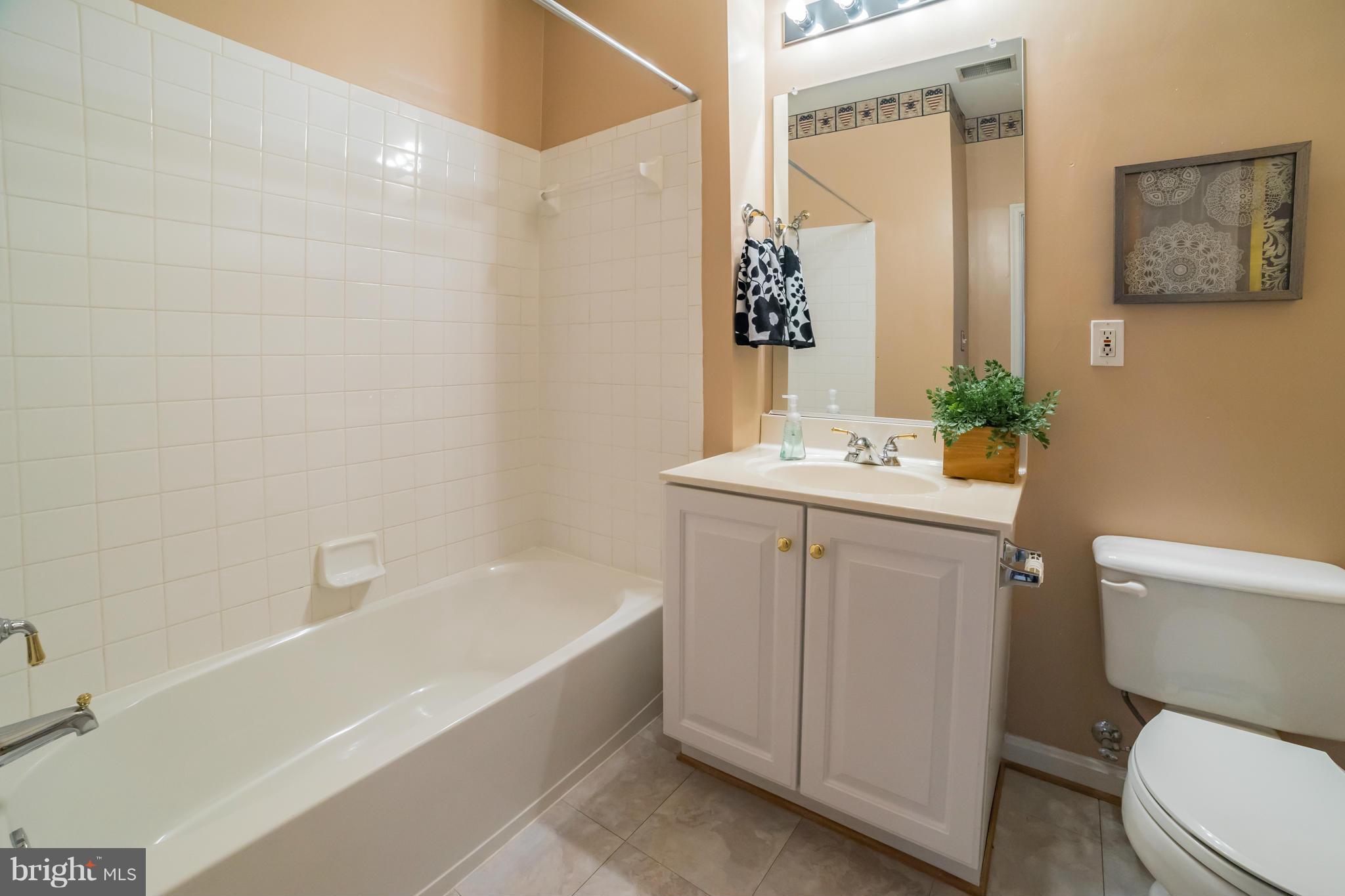 12705 Found Stone Road, Unit 7202 Germantown, MD 20876 - Photo 23 of 30 Bath