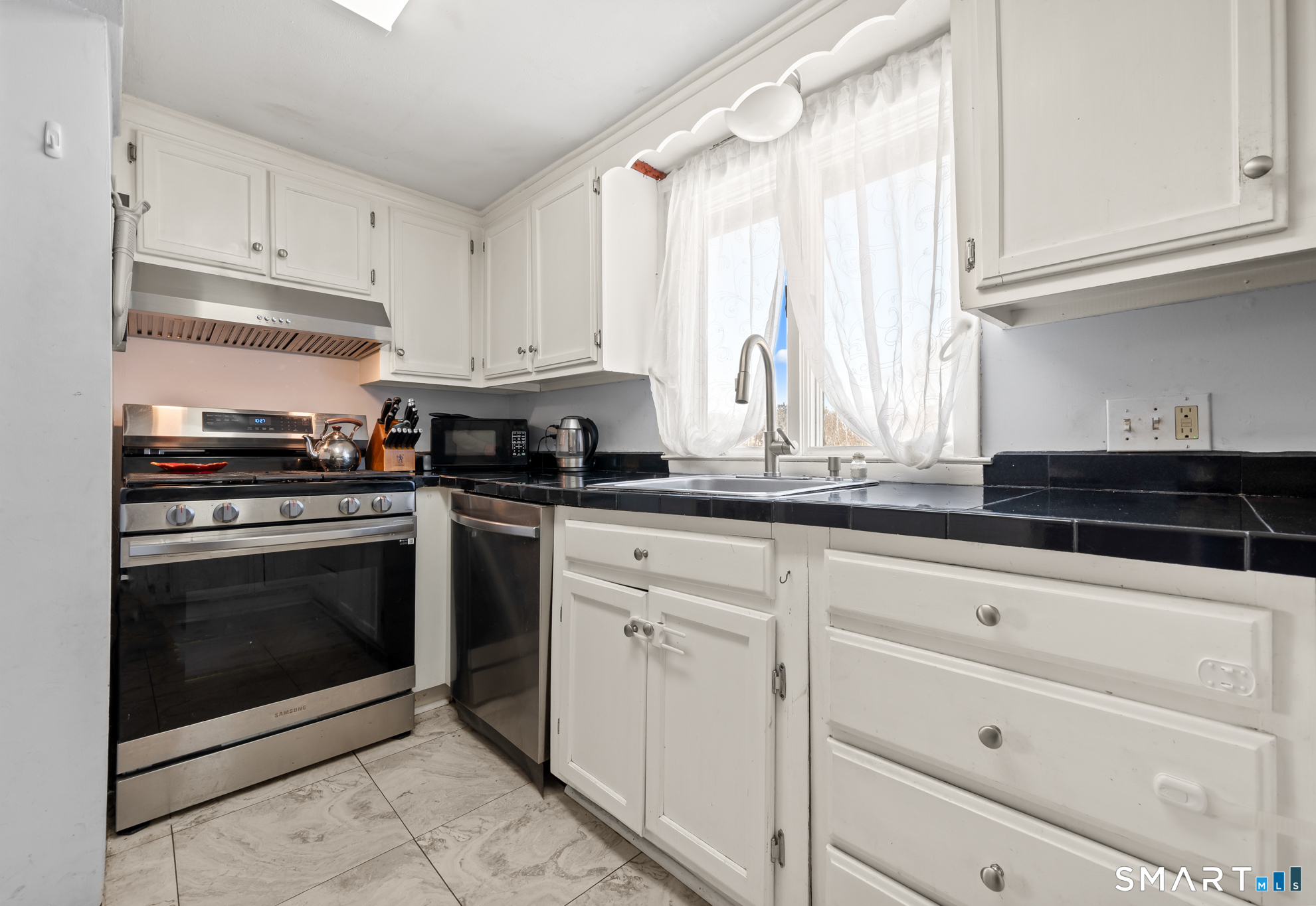 5 Wall Street Middletown, CT 06457 - Photo 7 of 30