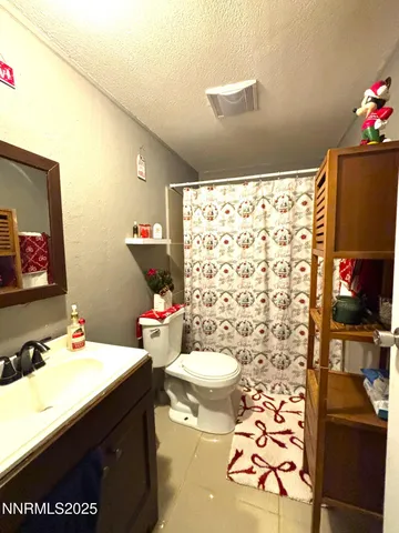 $299,000 | 220 Bastian Road, Battle Mountain, NV 89820