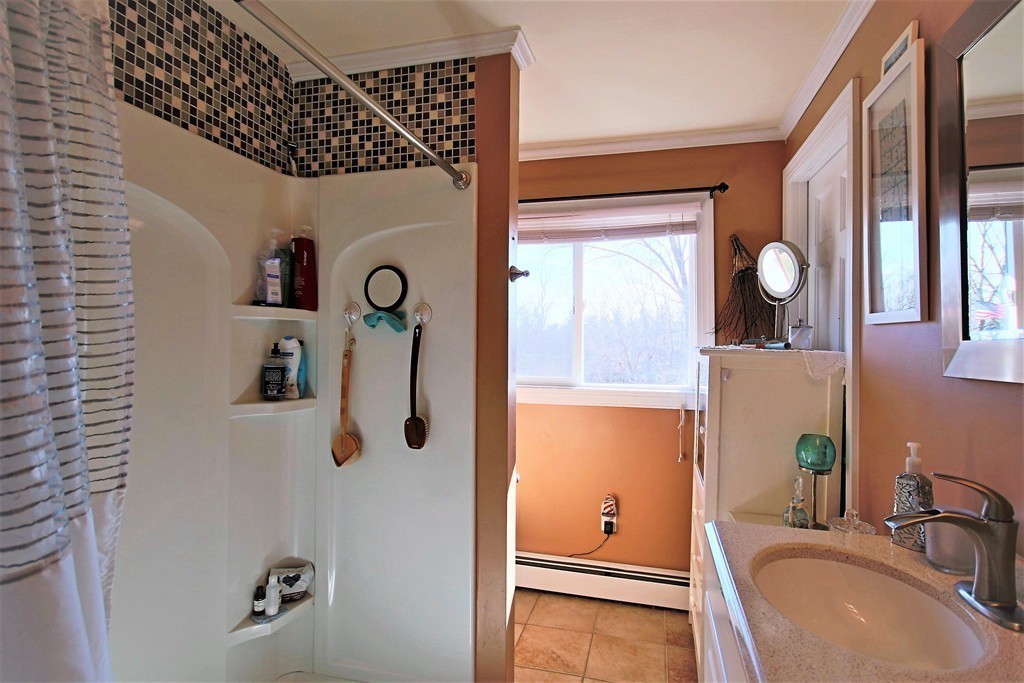137 Haverhill Road Amesbury, MA 01913 - Photo 12 of 28 Gallery Image 12