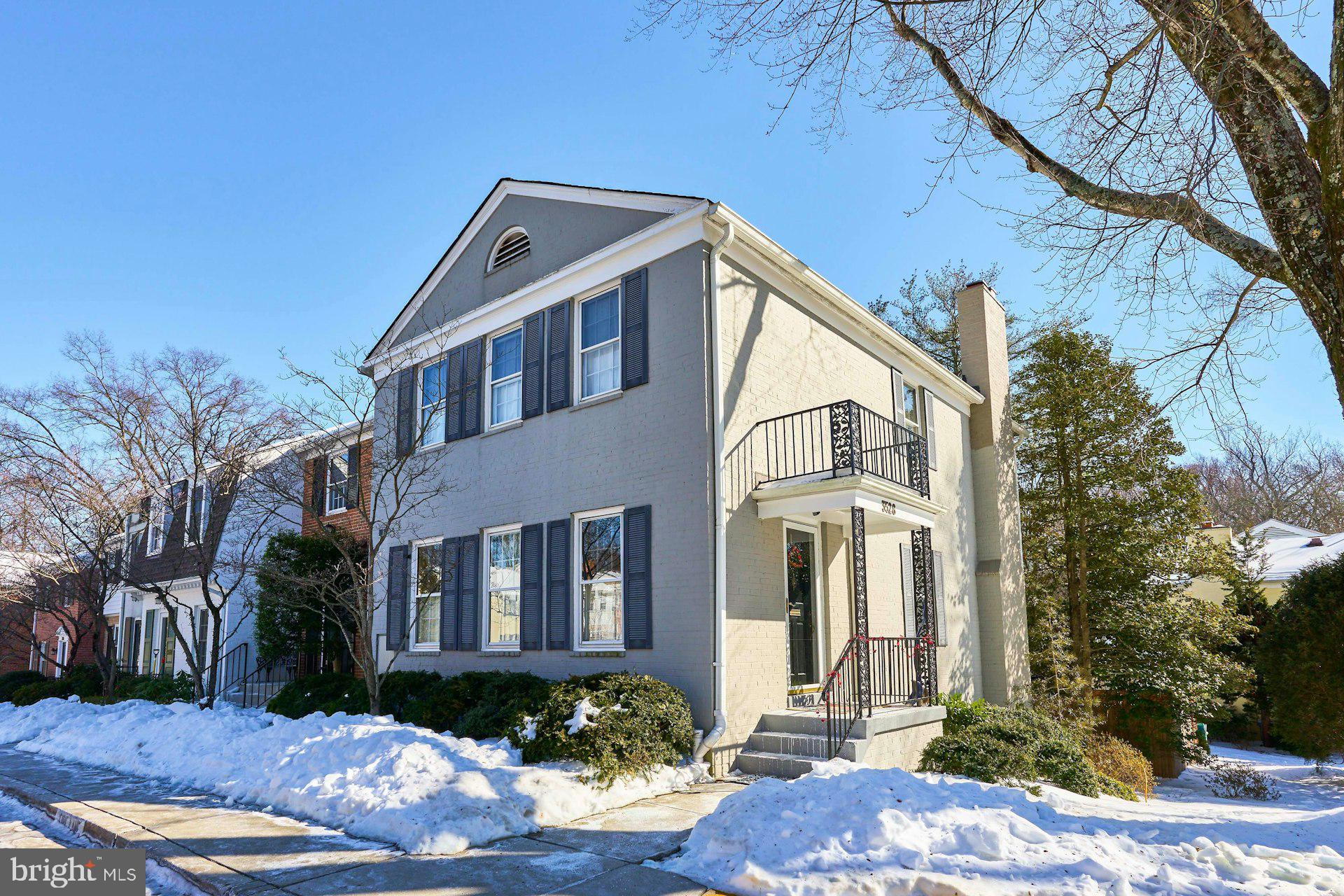 3528 Hamlet Place, Unit 808 Chevy Chase, MD 20815 - Photo 2 of 57 History of only 2 families owing this sunny home.