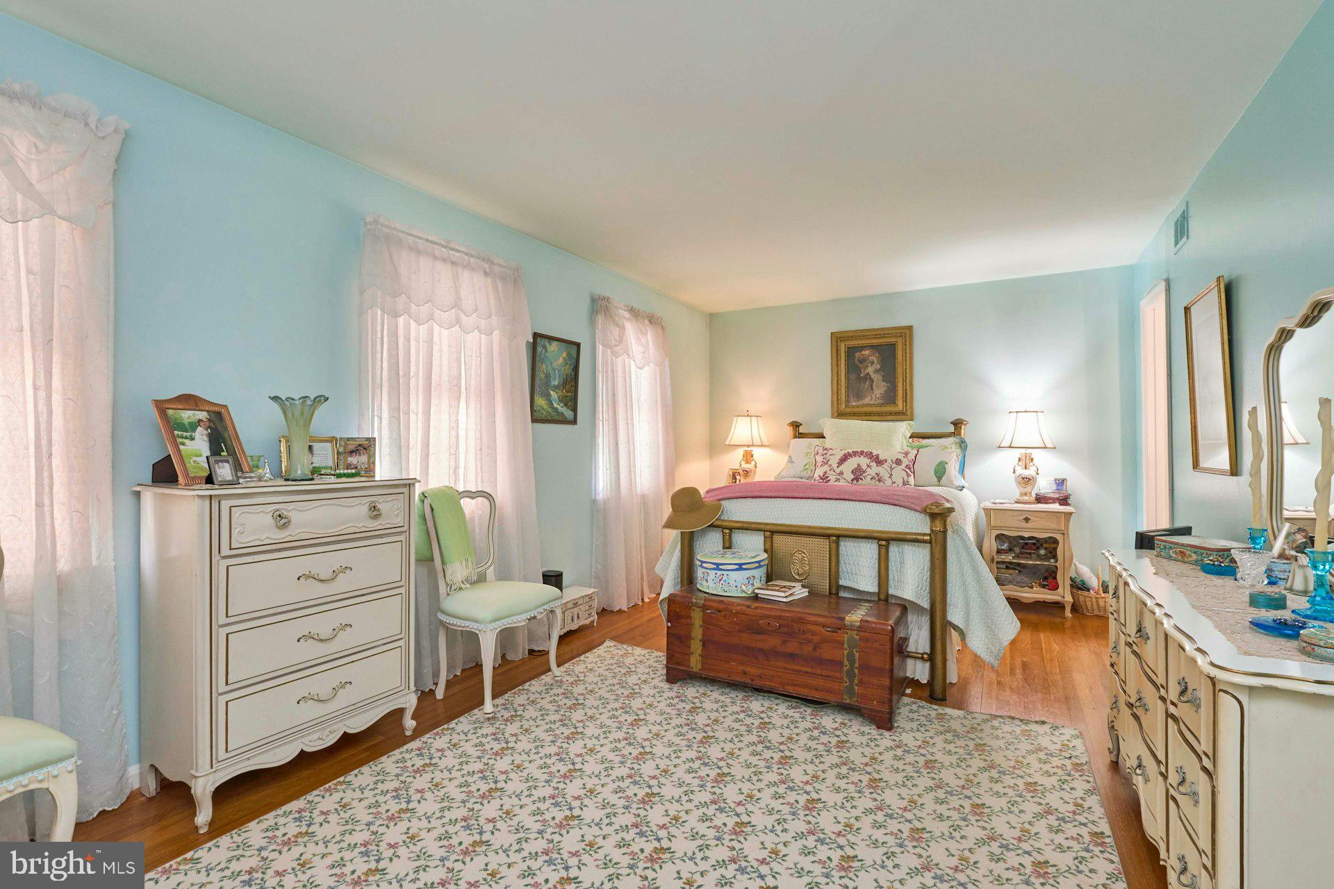 3528 Hamlet Place, Unit 808 Chevy Chase, MD 20815 - Photo 33 of 57 Very spacious master bedroom for exercise.