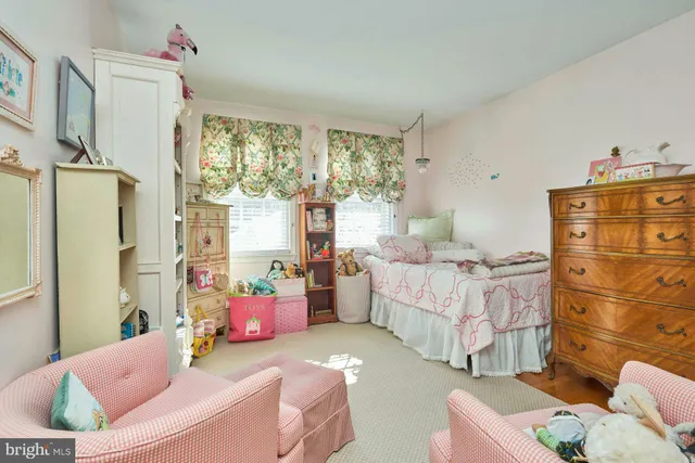 $1,085,000 | 3528 Hamlet Place, Unit 808, Chevy Chase, MD 20815