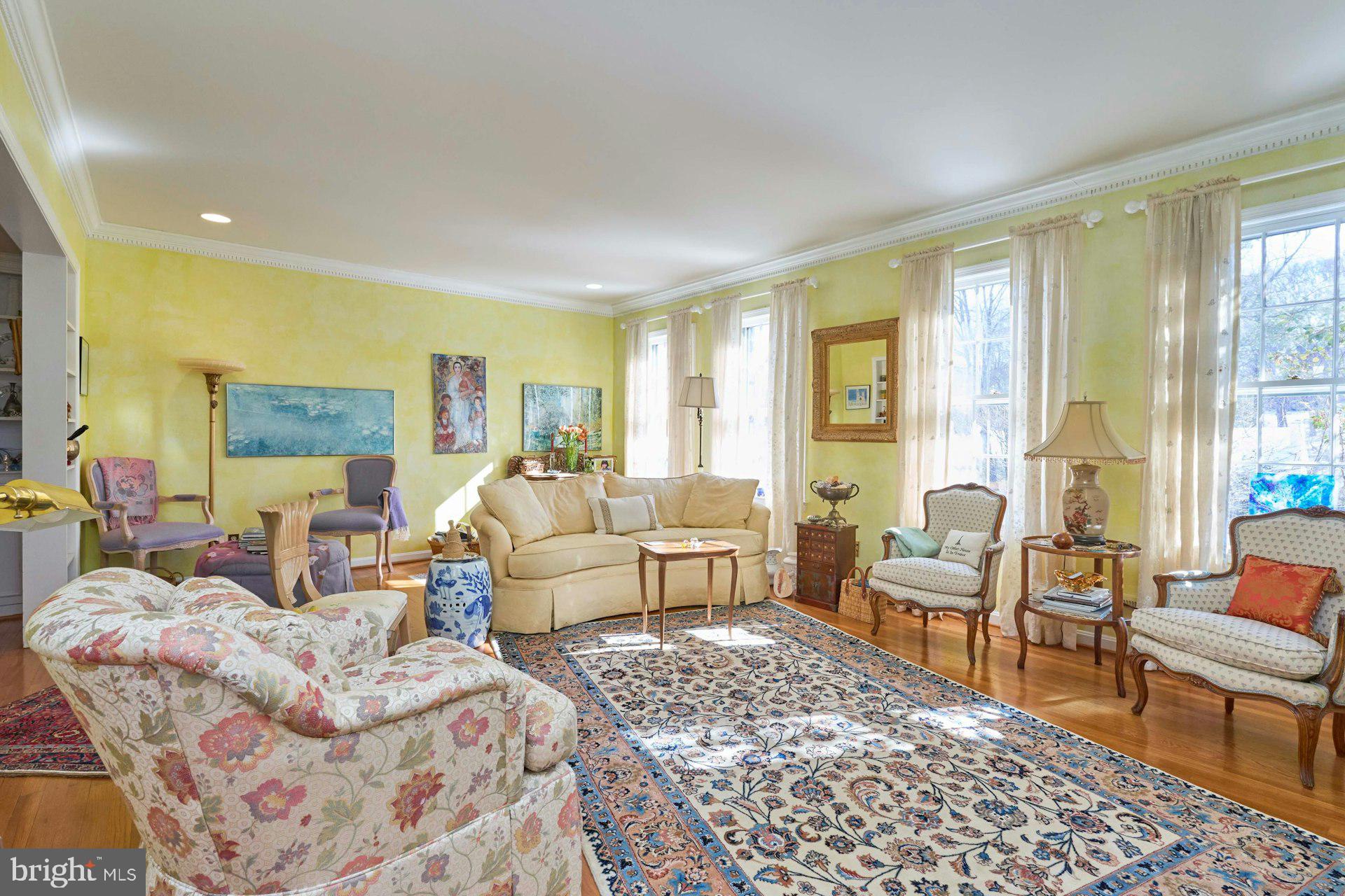 3528 Hamlet Place, Unit 808 Chevy Chase, MD 20815 - Photo 7 of 57 Two nice sitting areas in living room w/fireplace.