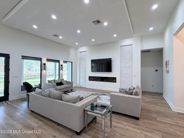 $709,000 | 5455 Gavin Hamilton Road, Moss Point, MS 39562