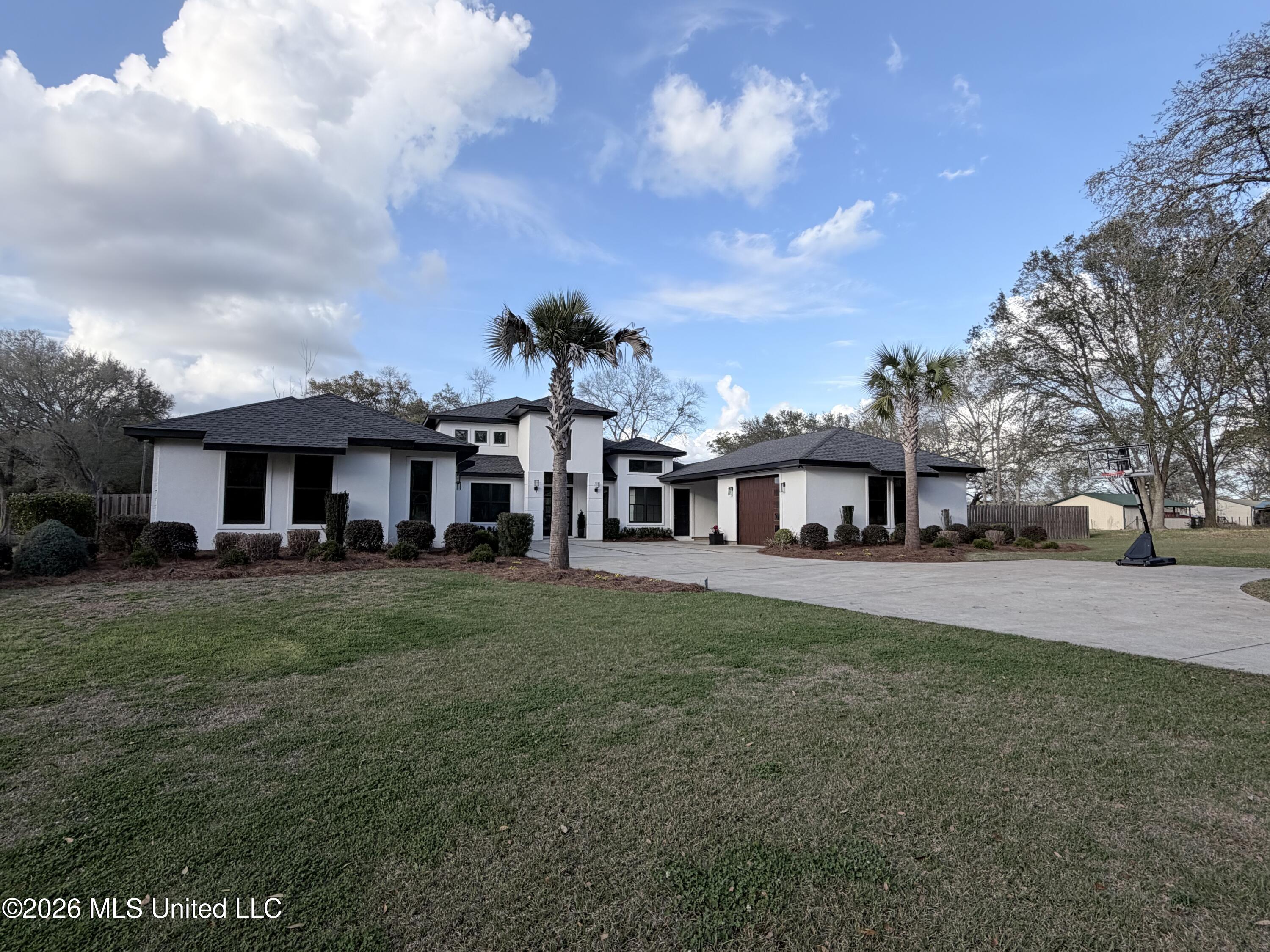5455 Gavin Hamilton Road Moss Point, MS 39562 - Photo 2 of 43 IMG_3652