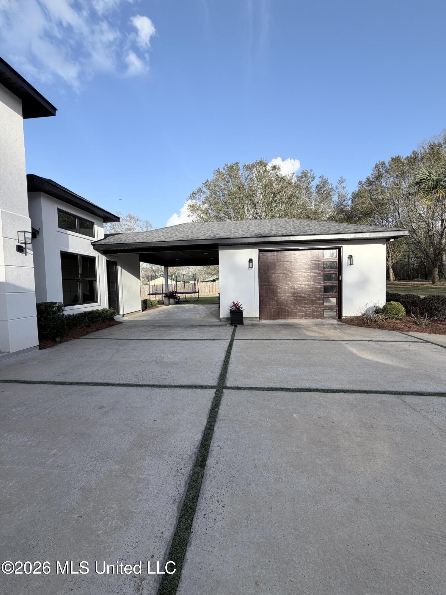 5455 Gavin Hamilton Road Moss Point, MS 39562 - Photo 8 of 43 IMG_3631