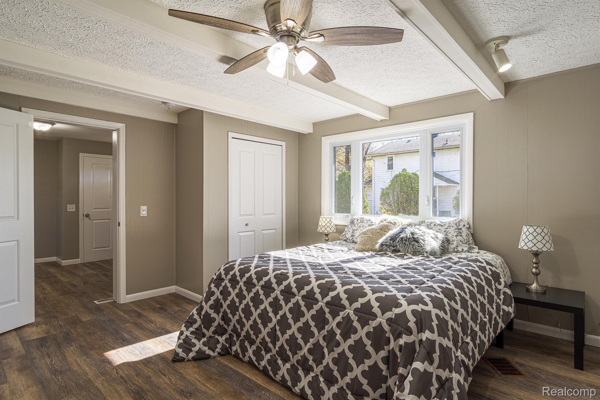 2930 Weaverton Rochester, MI 48307 - Photo 10 of 21 Gallery Image 10