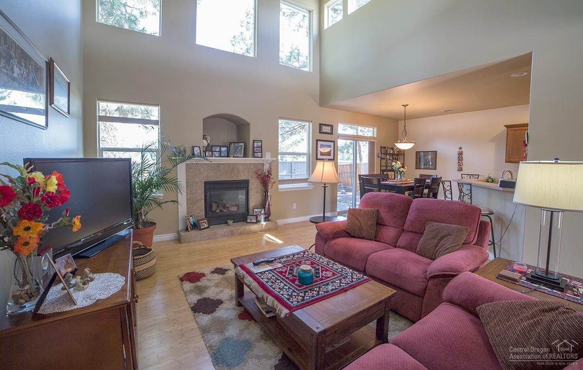 19533 Fishhawk Loop Bend, OR 97702 - Photo 4 of 18 Additional Photo